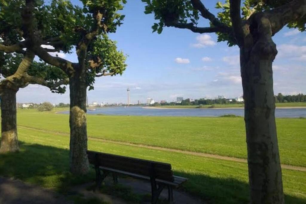Apartment 120 Qm -3 Schlafzimmer-2 Baeder- Fuer 7 Gaeste Dusseldorf Ngoại thất bức ảnh