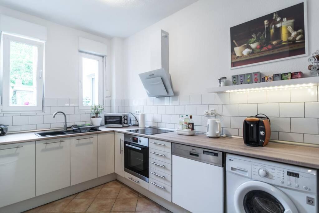 Apartment 120 Qm -3 Schlafzimmer-2 Baeder- Fuer 7 Gaeste Dusseldorf Ngoại thất bức ảnh