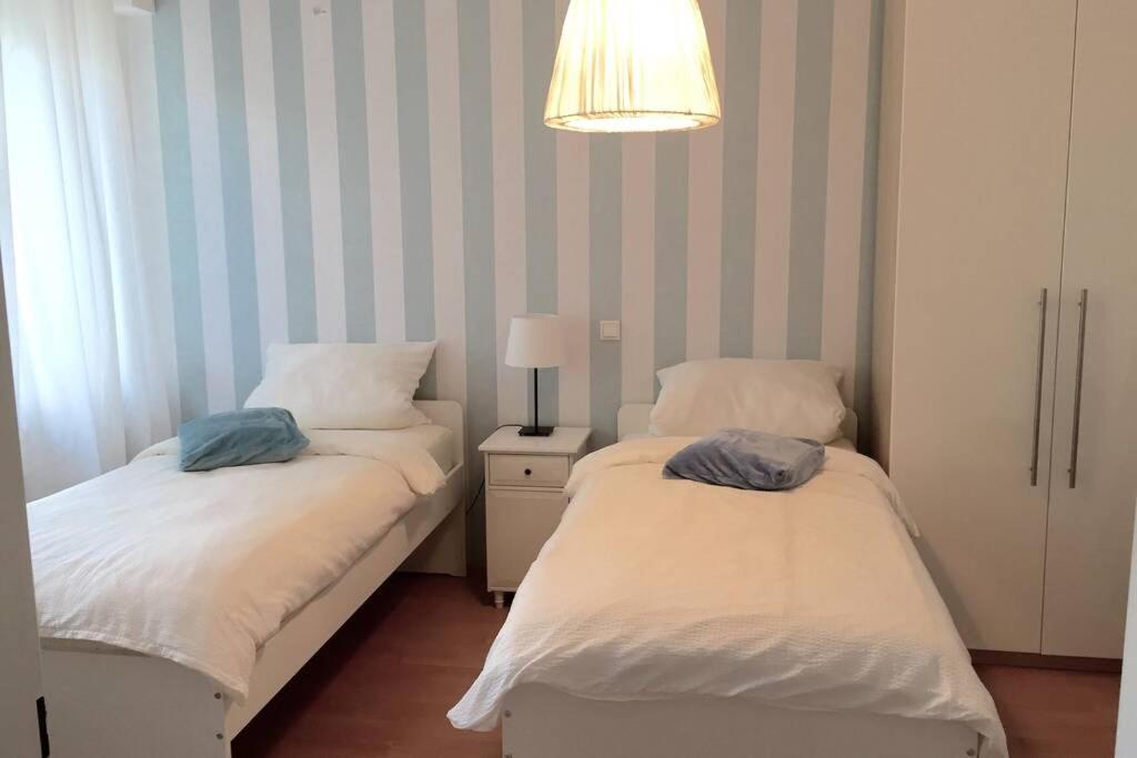 Apartment 120 Qm -3 Schlafzimmer-2 Baeder- Fuer 7 Gaeste Dusseldorf Ngoại thất bức ảnh