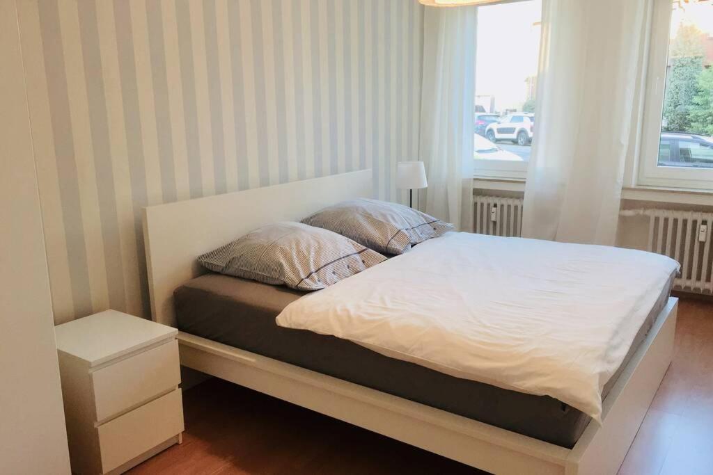 Apartment 120 Qm -3 Schlafzimmer-2 Baeder- Fuer 7 Gaeste Dusseldorf Ngoại thất bức ảnh